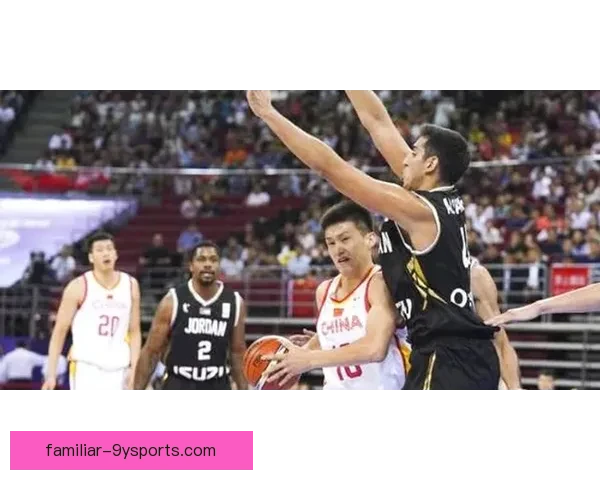 中国男篮在世界杯预选赛中逆转取胜，晋级八强迎接强敌挑战