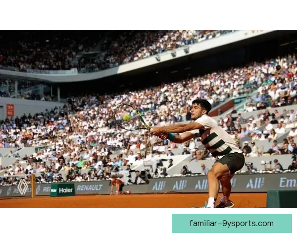 网球赛季最新动态：世界顶尖选手激烈角逐冠军荣誉